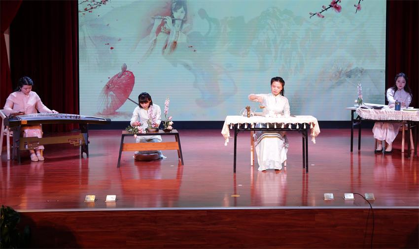 平博线上平台,平博（中国）2019年度工作动员大会---传统文化展示《茶花墨韵》